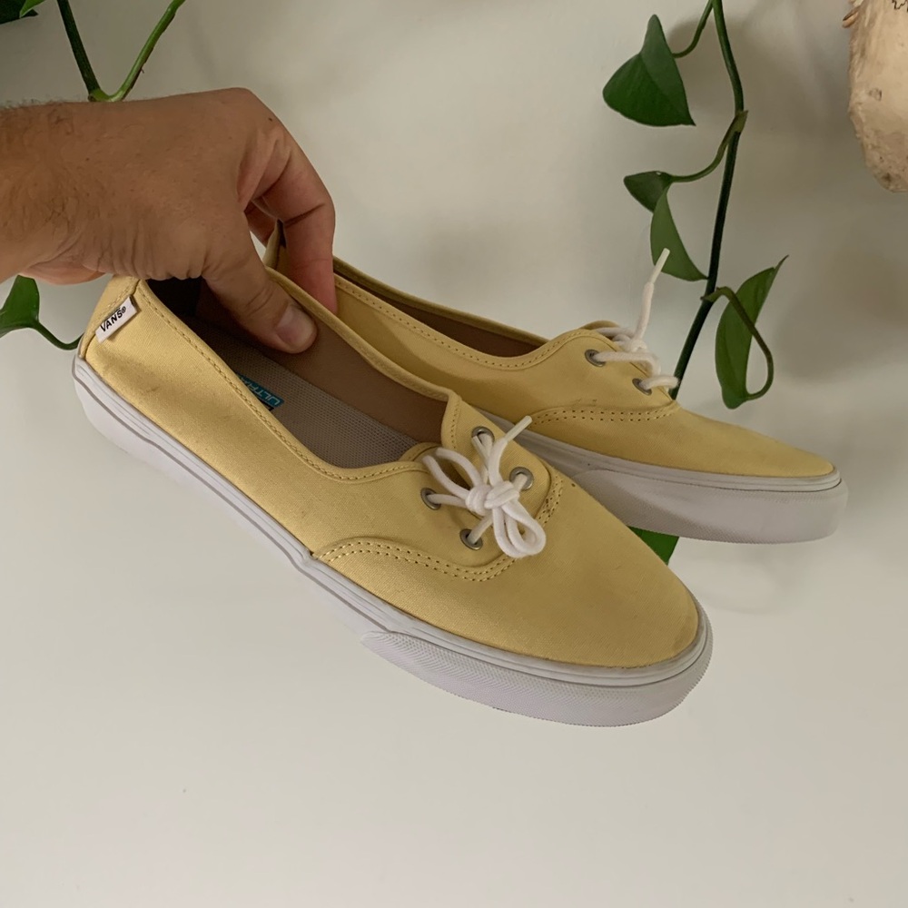 Woman’s Vans Shoes